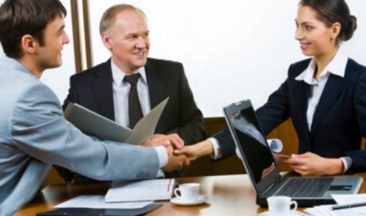 Asistencia legal en negociaciones y acuerdos comerciales